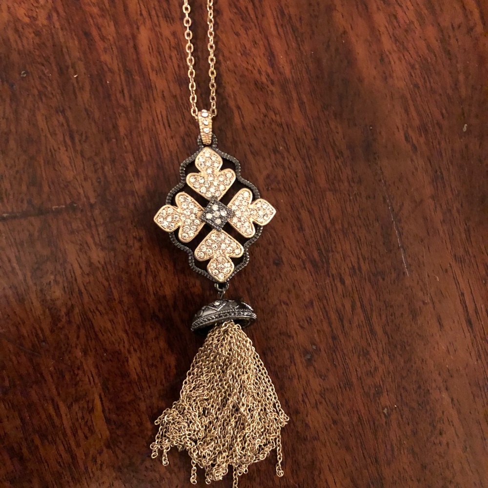 Long tassel necklace!